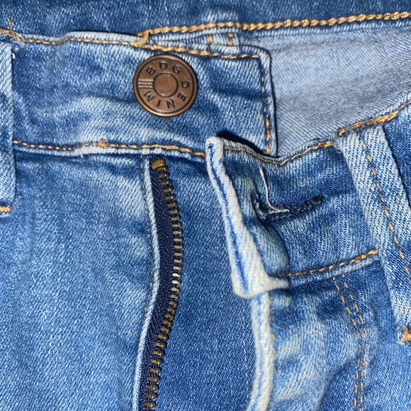 high waisted jeans - Picture 3 of 3